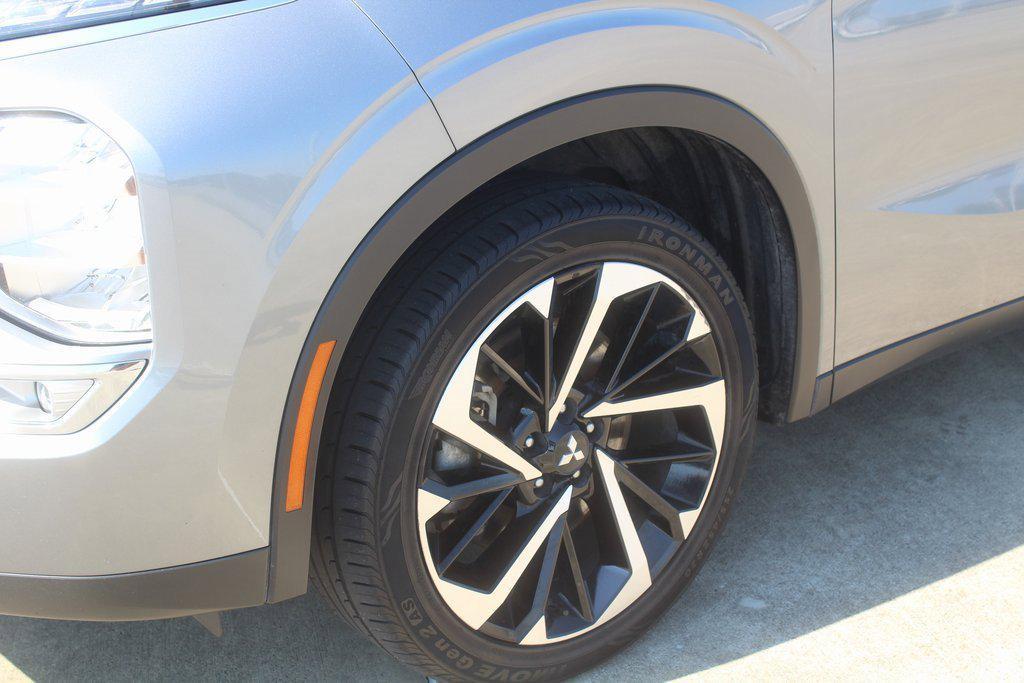 used 2024 Mitsubishi Outlander car, priced at $24,999