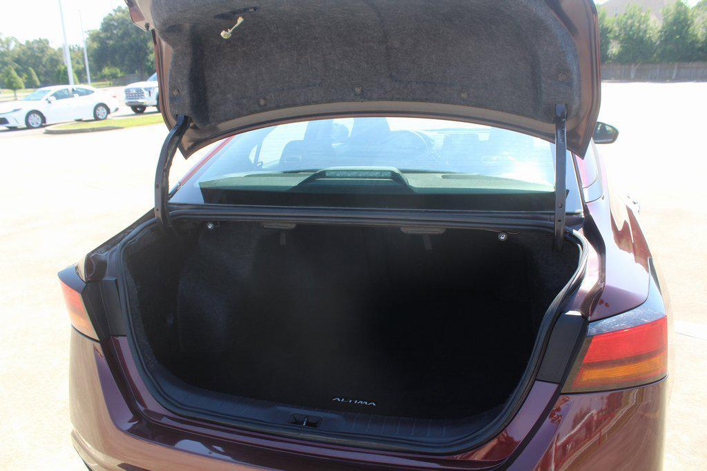 used 2023 Nissan Altima car, priced at $20,999