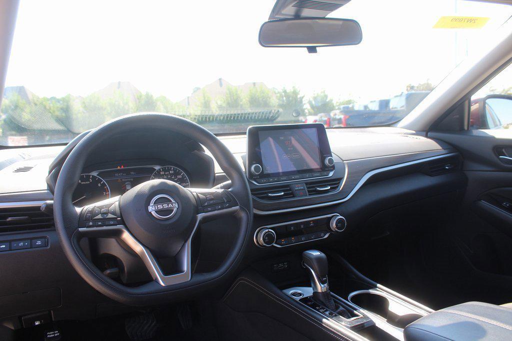 used 2023 Nissan Altima car, priced at $20,999