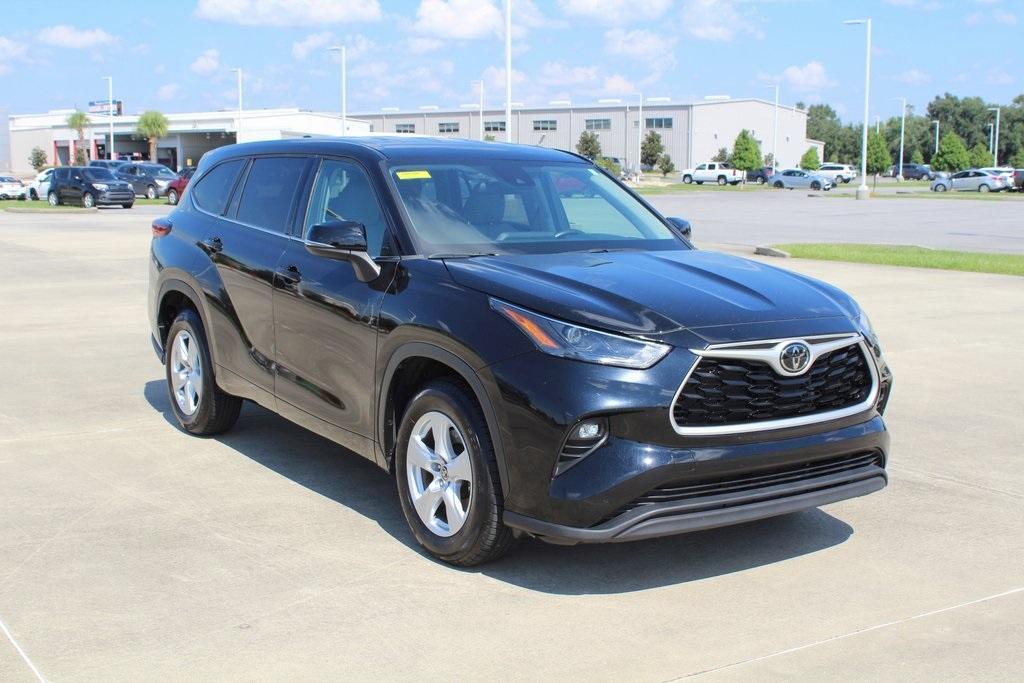 used 2022 Toyota Highlander car, priced at $29,999