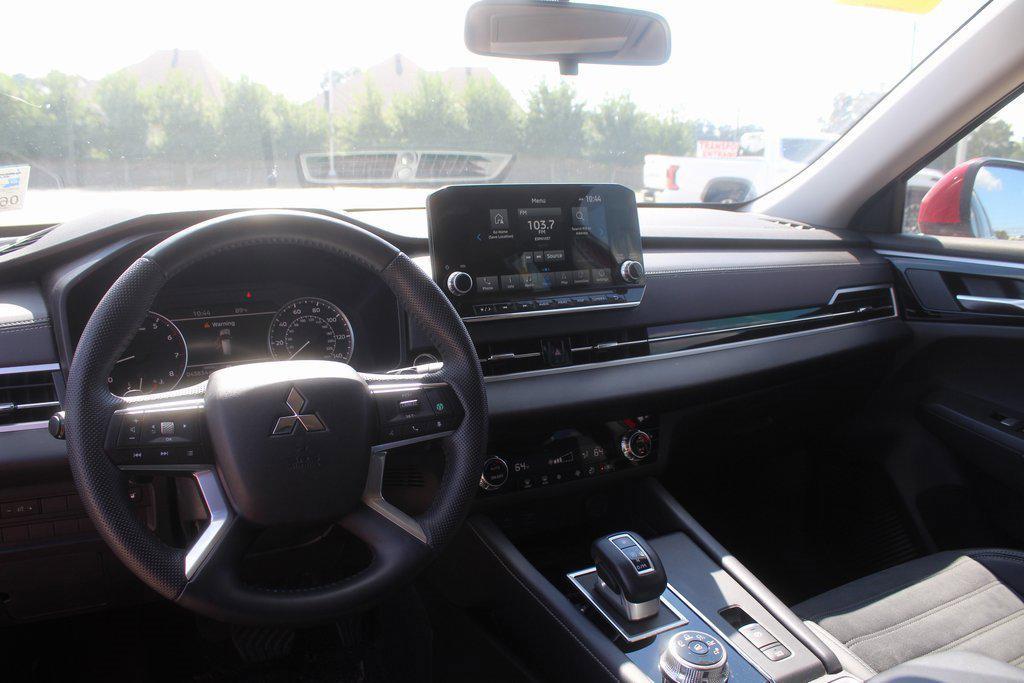 used 2023 Mitsubishi Outlander car, priced at $24,295