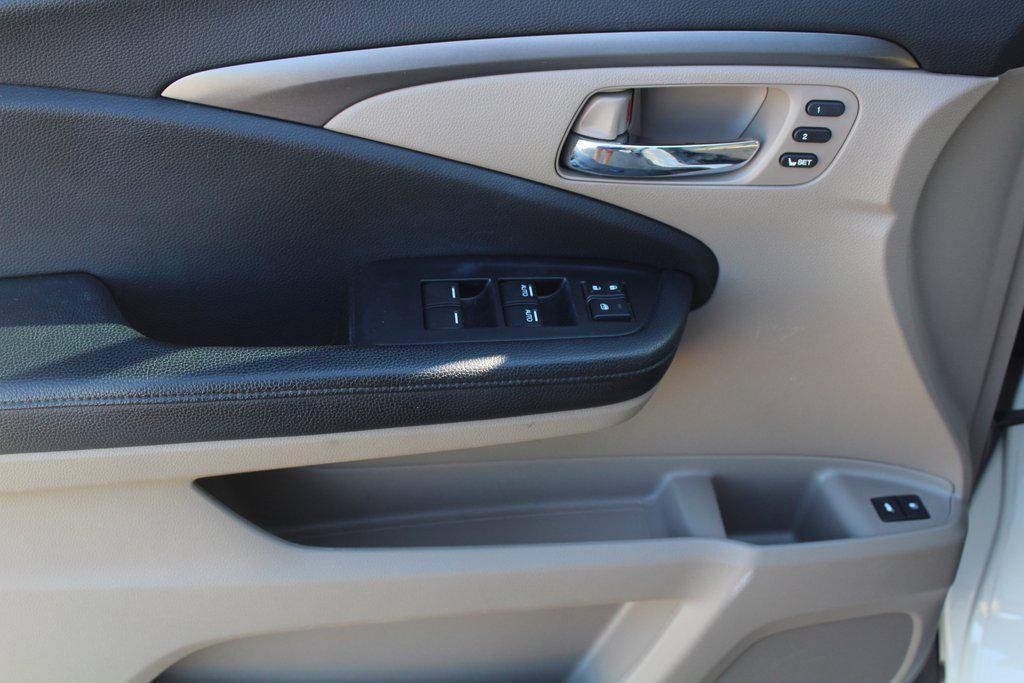 used 2019 Honda Pilot car, priced at $20,995