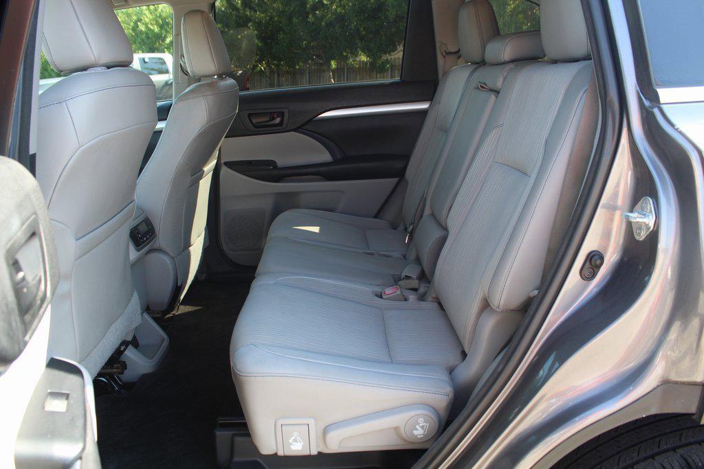 used 2017 Toyota Highlander car, priced at $18,995