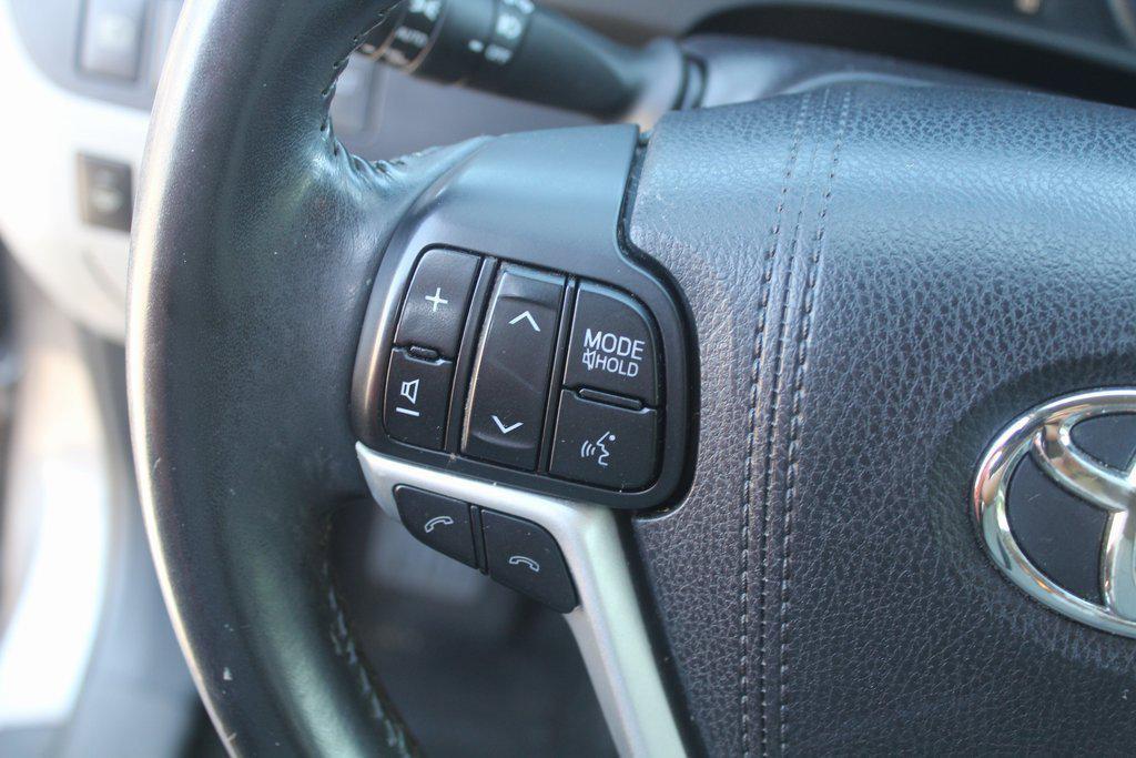 used 2017 Toyota Highlander car, priced at $18,995