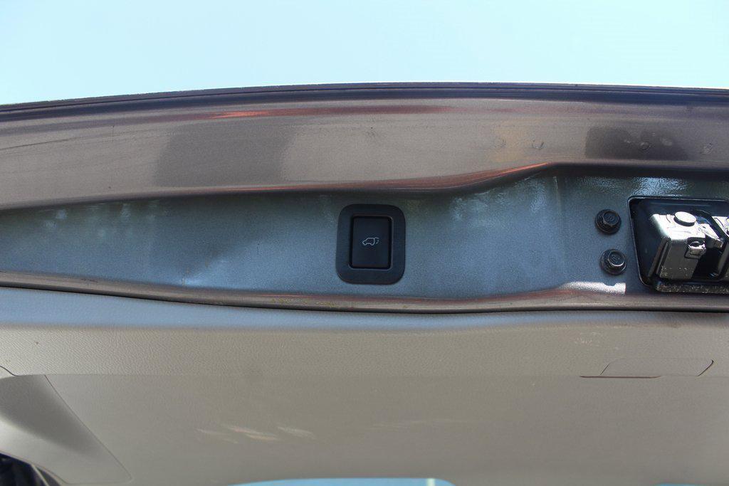 used 2017 Toyota Highlander car, priced at $18,995