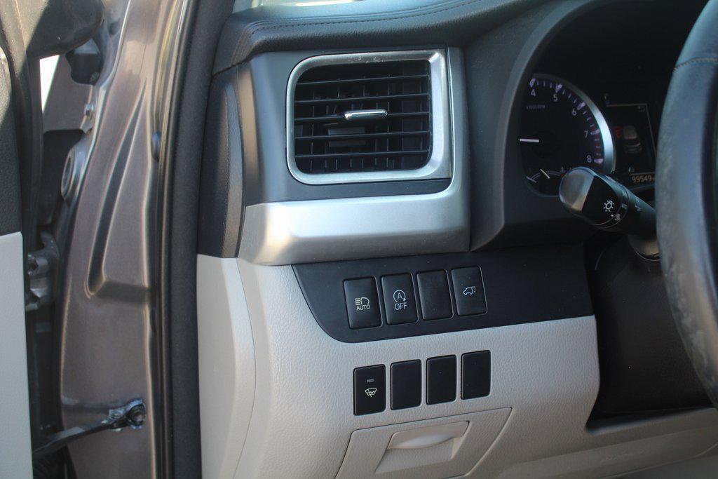 used 2017 Toyota Highlander car, priced at $18,995