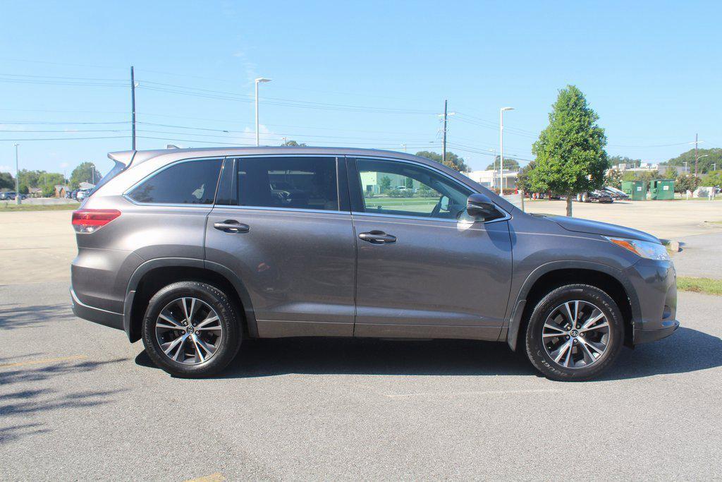 used 2017 Toyota Highlander car, priced at $18,995