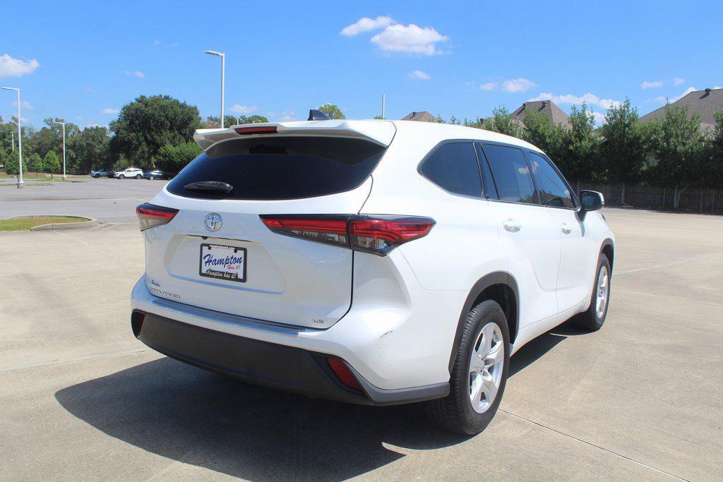 used 2022 Toyota Highlander car, priced at $27,995