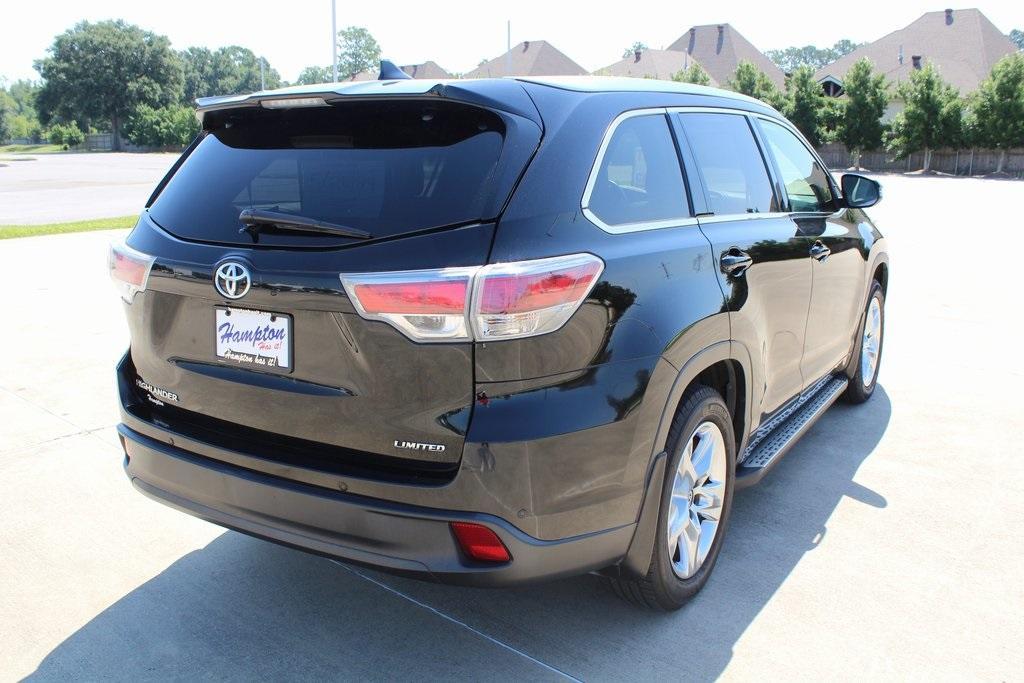 used 2015 Toyota Highlander car, priced at $19,200