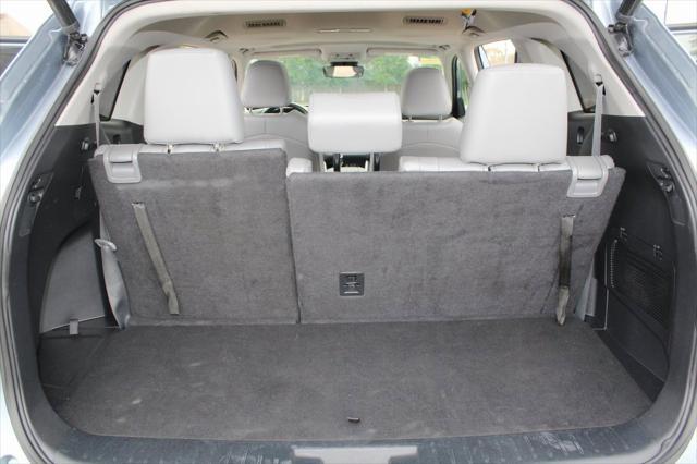 used 2023 Toyota Highlander car, priced at $34,995