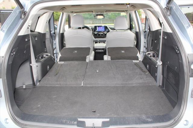 used 2023 Toyota Highlander car, priced at $34,995