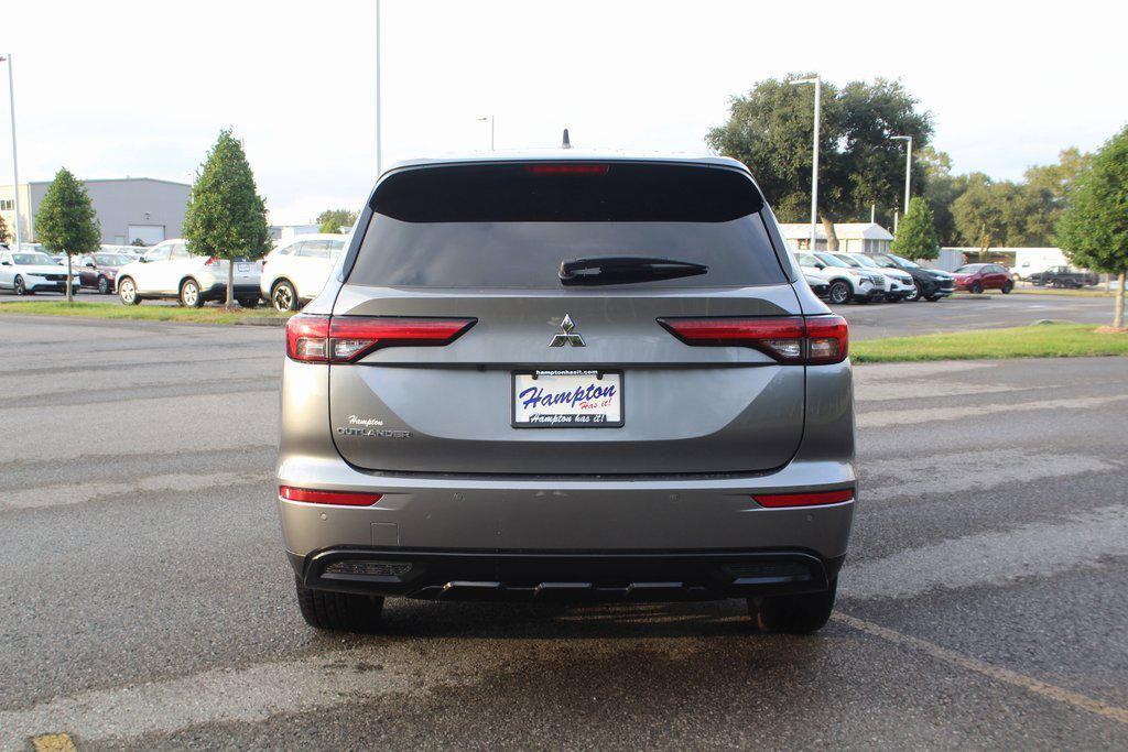 used 2022 Mitsubishi Outlander car, priced at $19,460