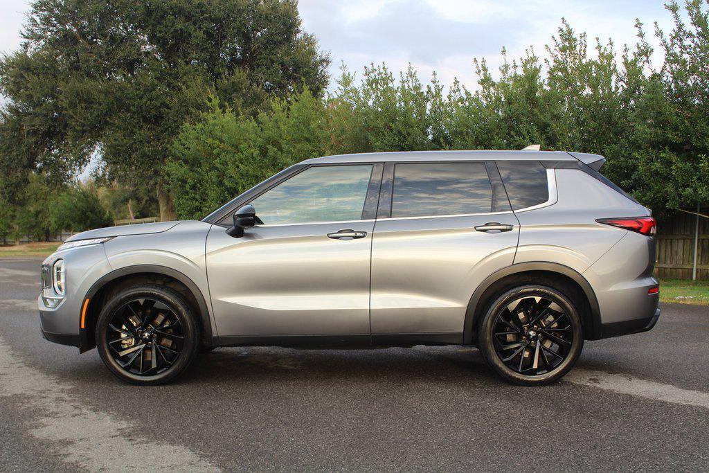 used 2022 Mitsubishi Outlander car, priced at $19,460