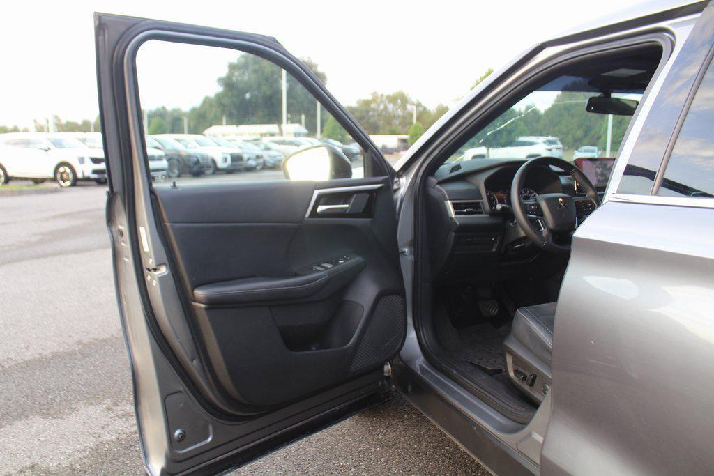 used 2022 Mitsubishi Outlander car, priced at $19,460