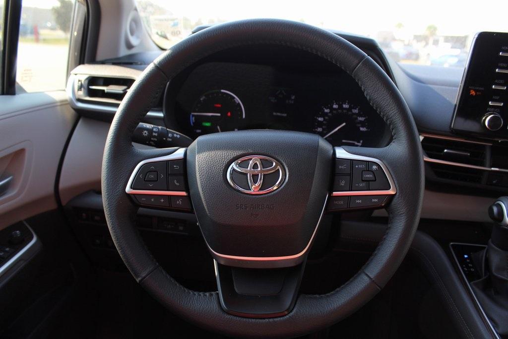 used 2023 Toyota Sienna car, priced at $48,800