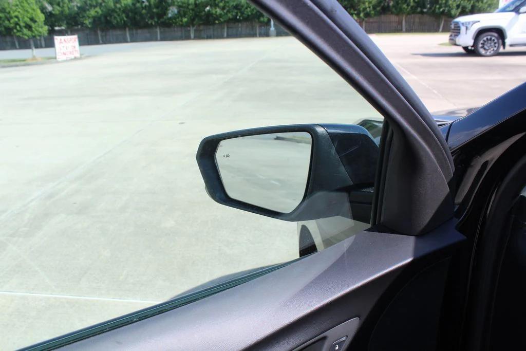 used 2024 Chevrolet Equinox car, priced at $22,995