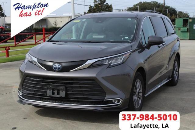 used 2023 Toyota Sienna car, priced at $38,995
