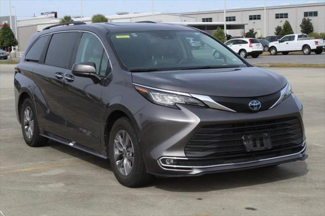 used 2023 Toyota Sienna car, priced at $38,995