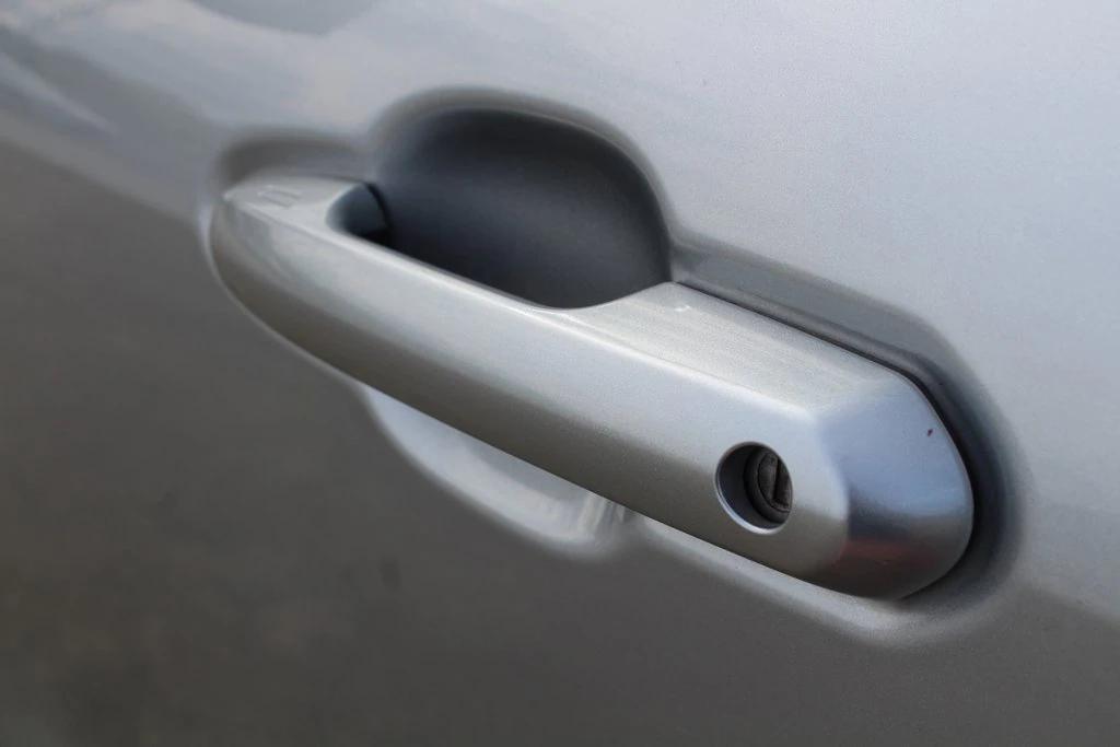 used 2021 Toyota Highlander car, priced at $25,995