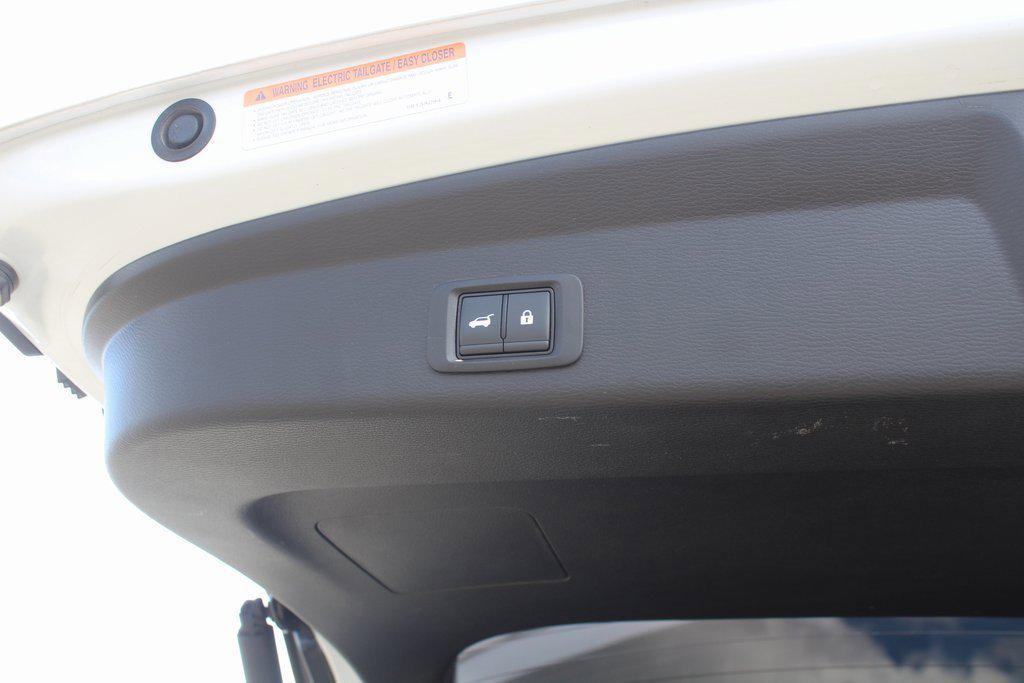 used 2024 Mitsubishi Outlander car, priced at $25,999