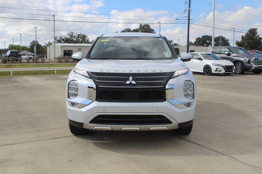 used 2024 Mitsubishi Outlander car, priced at $25,999