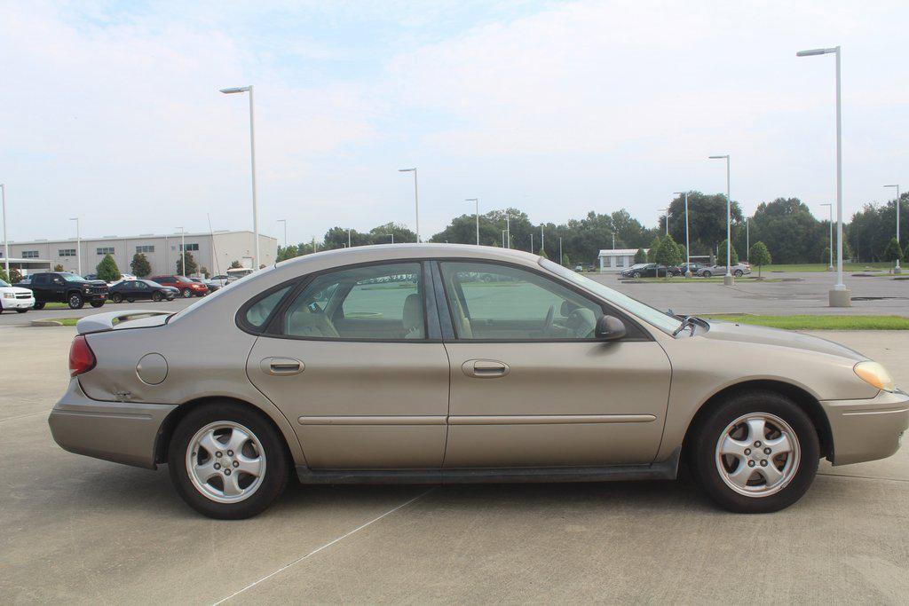 used 2006 Ford Taurus car, priced at $3,995