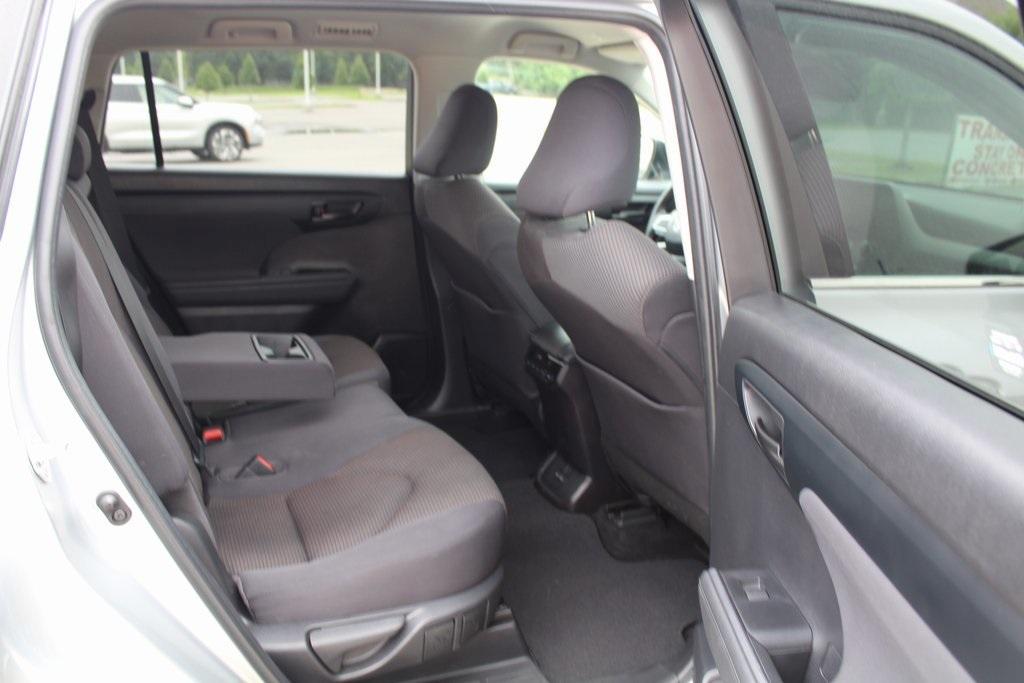 used 2023 Toyota Highlander car, priced at $31,995