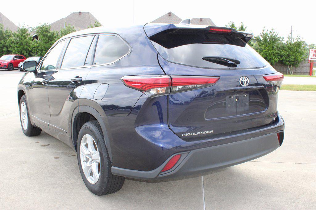 used 2023 Toyota Highlander car, priced at $30,995