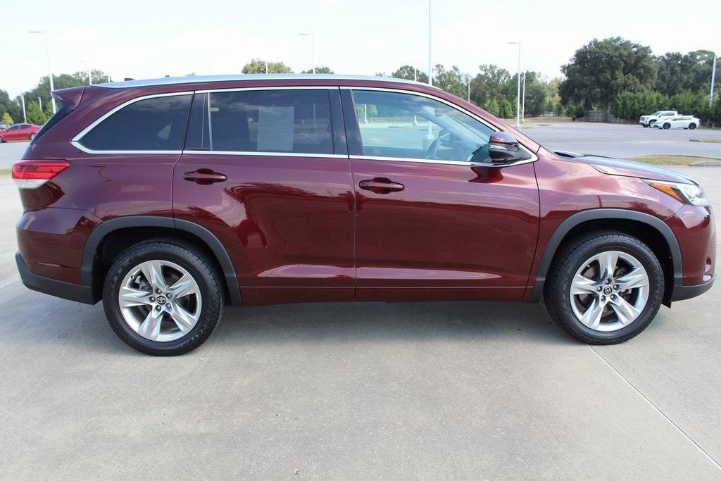 used 2018 Toyota Highlander car, priced at $24,995