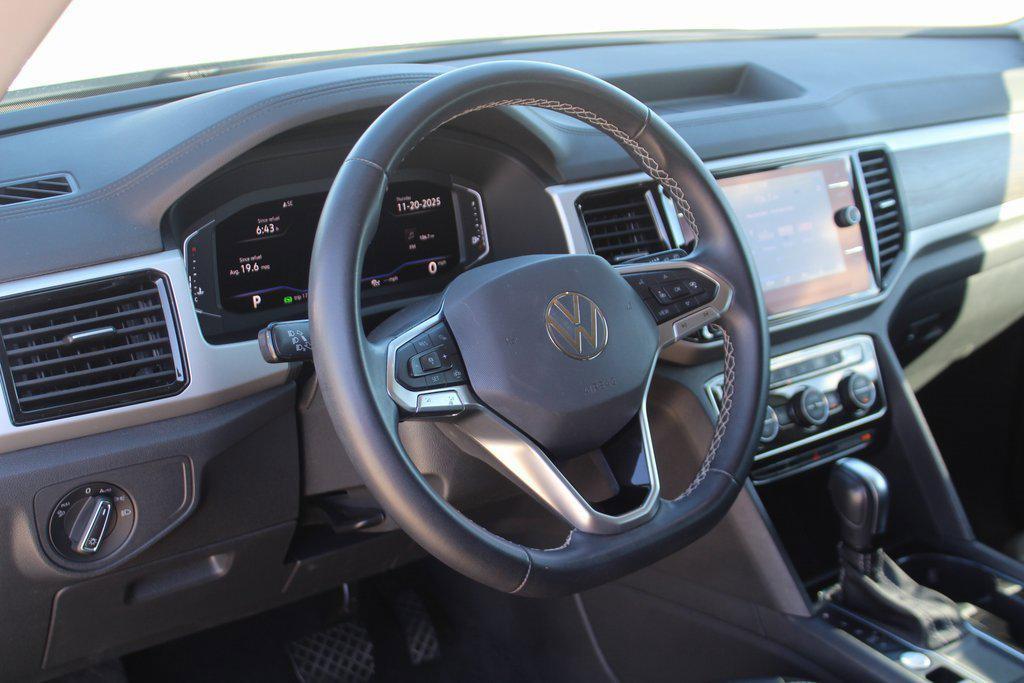 used 2022 Volkswagen Atlas car, priced at $25,999