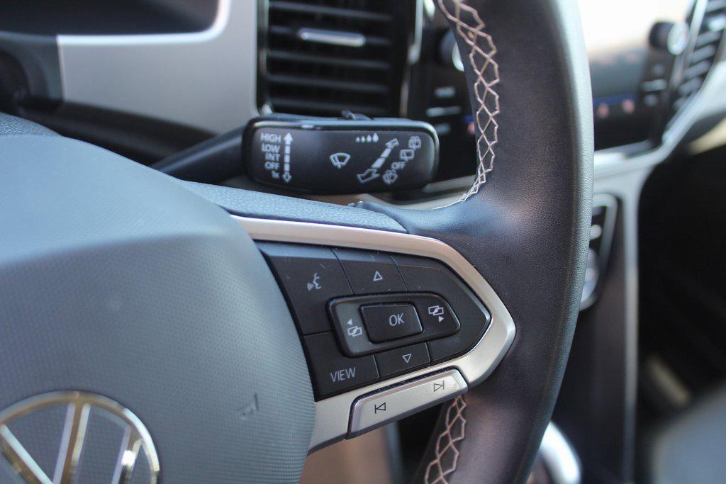 used 2022 Volkswagen Atlas car, priced at $25,999