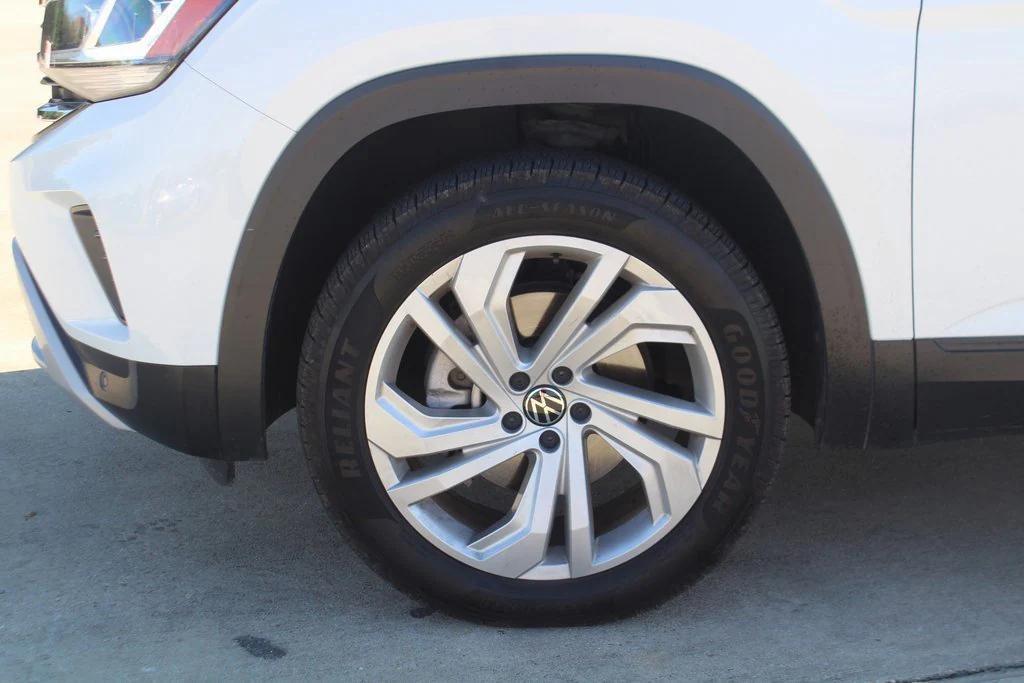used 2022 Volkswagen Atlas car, priced at $25,999