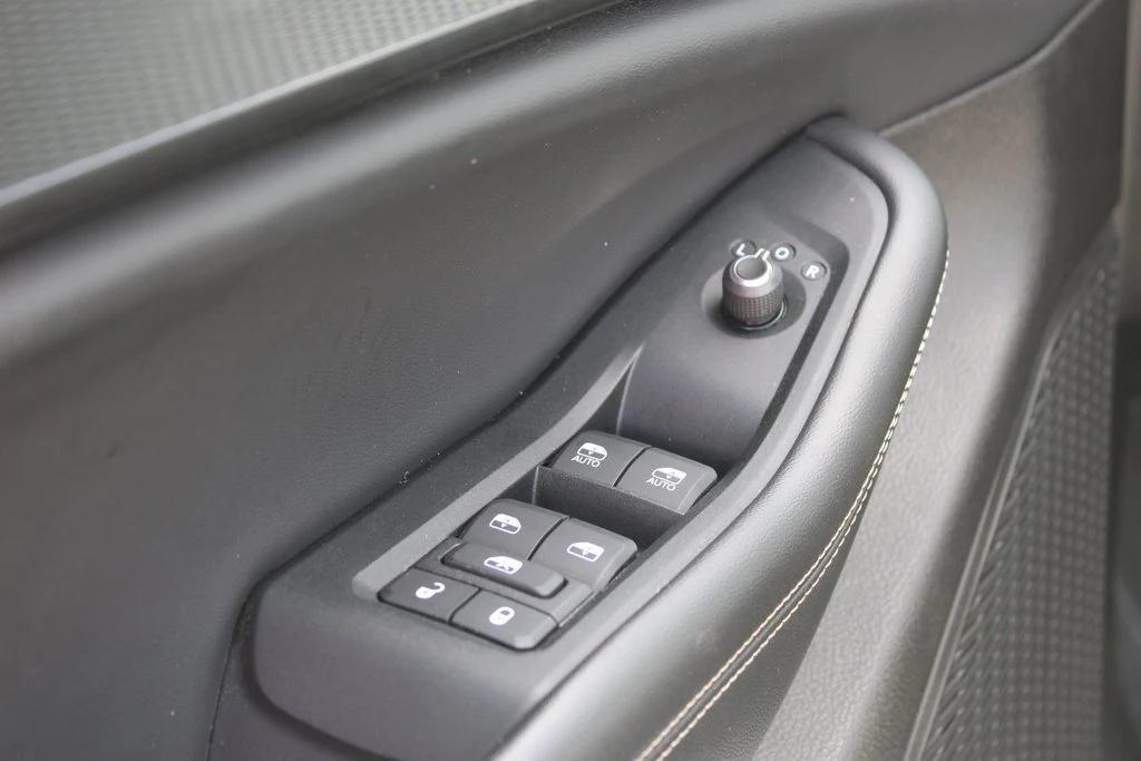 used 2023 Jeep Grand Cherokee car, priced at $27,795