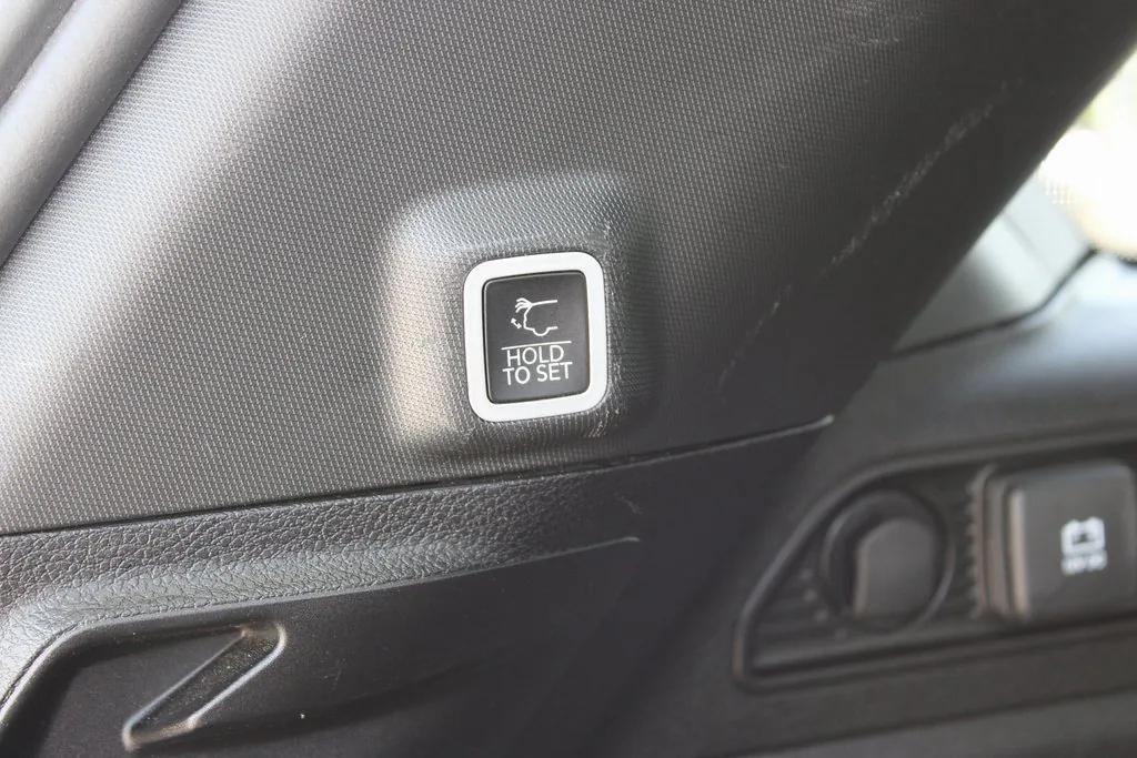 used 2023 Jeep Grand Cherokee car, priced at $27,795