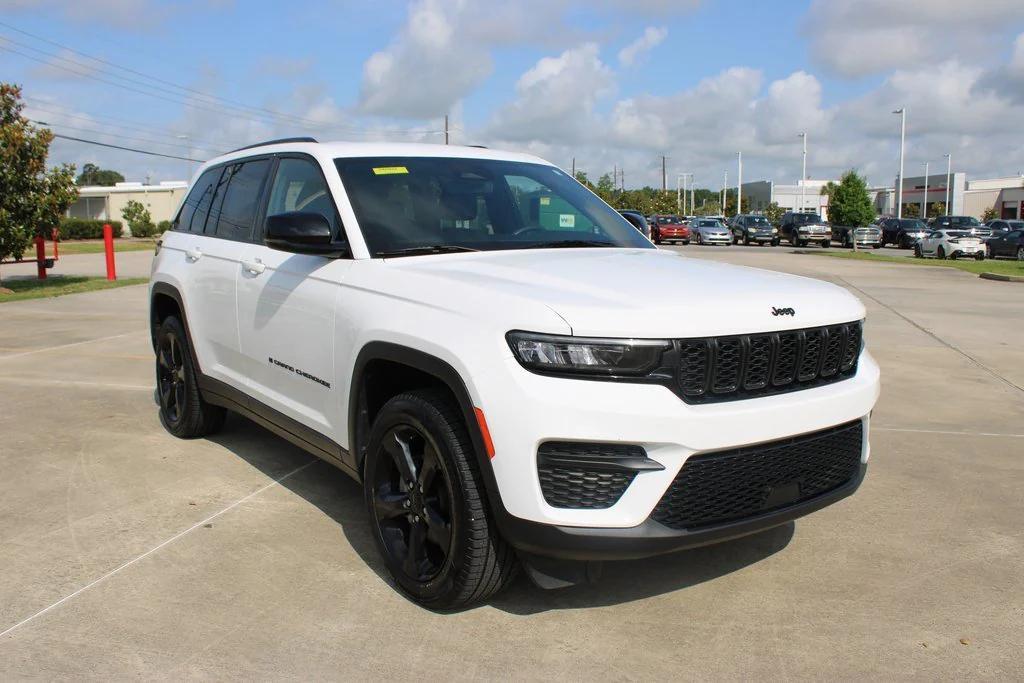 used 2023 Jeep Grand Cherokee car, priced at $27,795