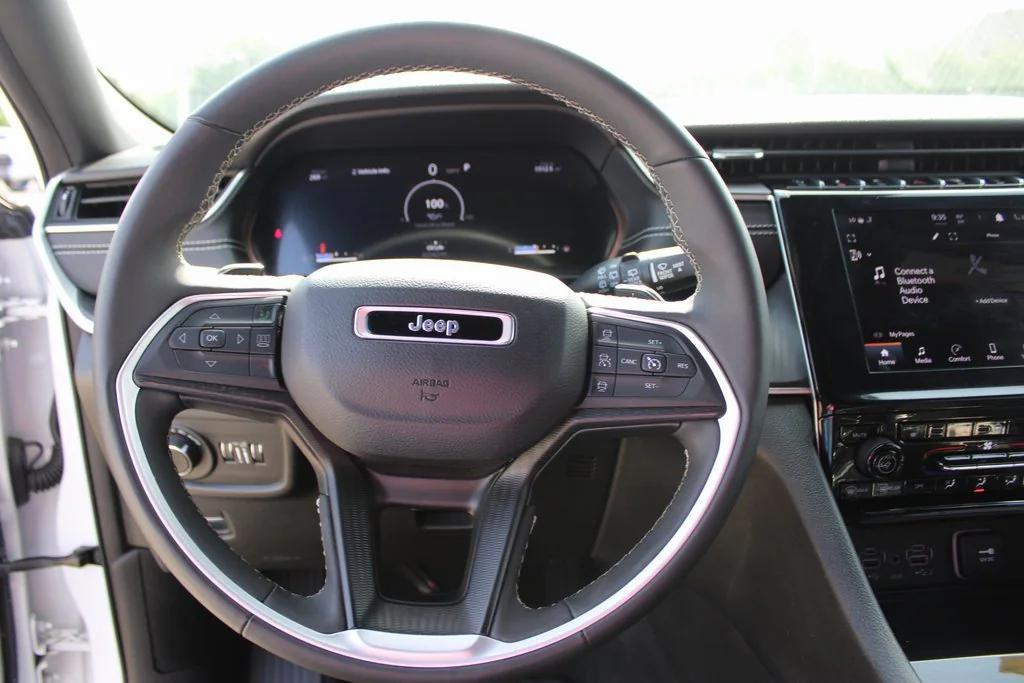 used 2023 Jeep Grand Cherokee car, priced at $27,795