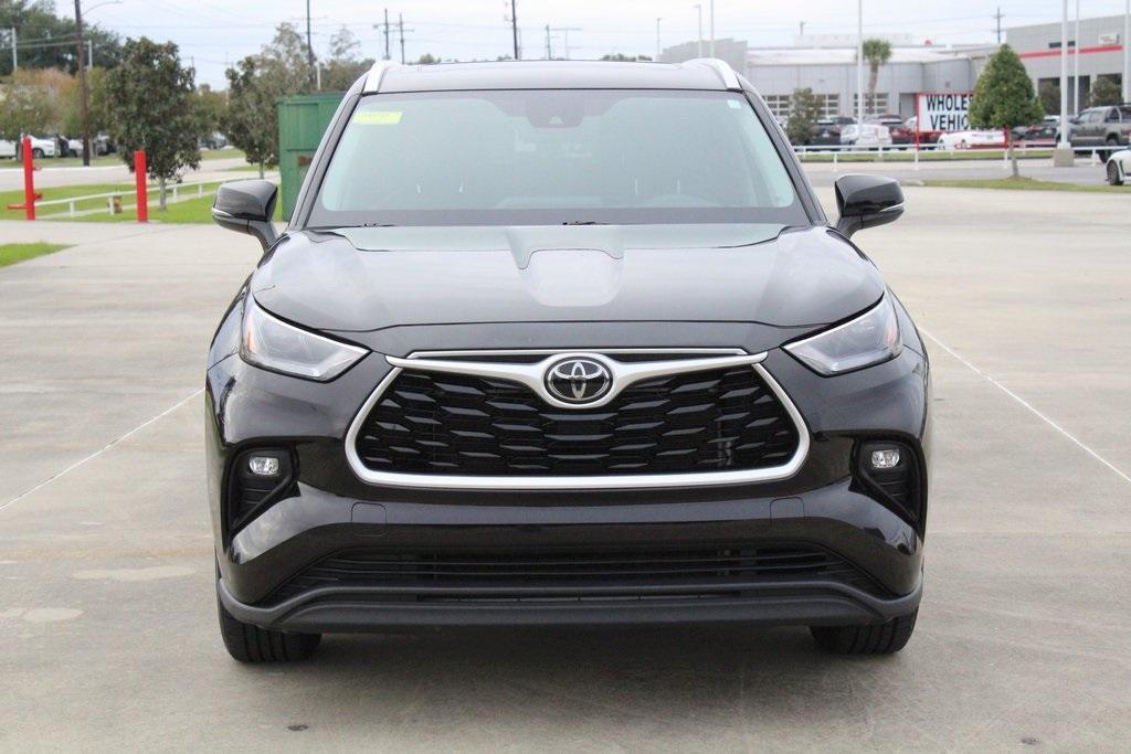 used 2022 Toyota Highlander car, priced at $35,775