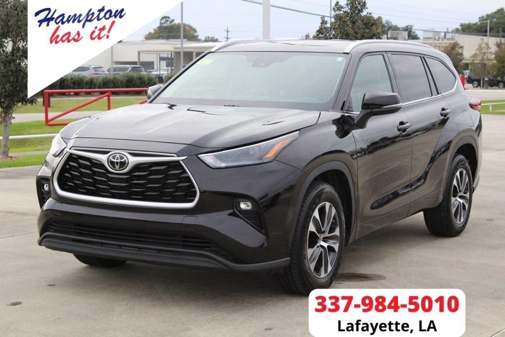 used 2022 Toyota Highlander car, priced at $33,995