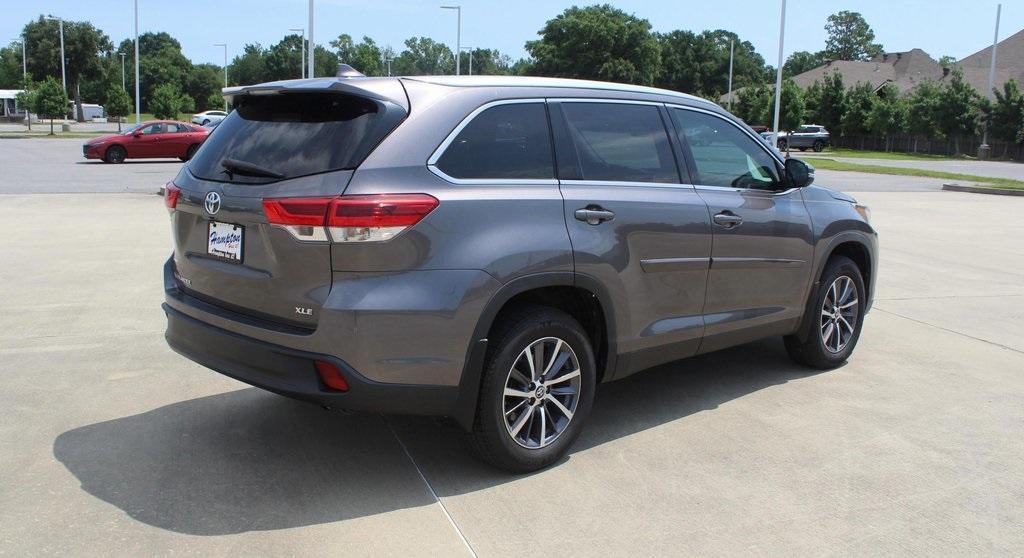 used 2019 Toyota Highlander car, priced at $28,255