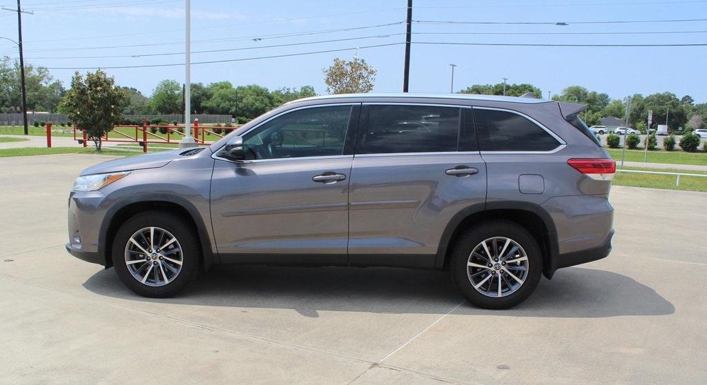 used 2019 Toyota Highlander car, priced at $28,255