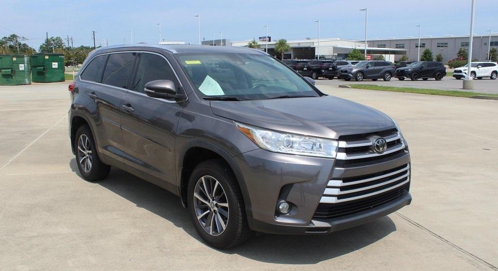 used 2019 Toyota Highlander car, priced at $28,255