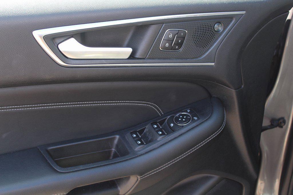 used 2024 Ford Edge car, priced at $27,999