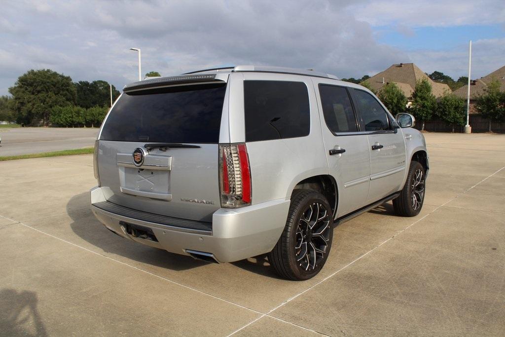 used 2014 Cadillac Escalade car, priced at $17,599