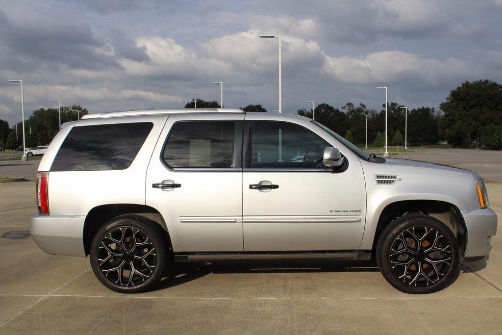 used 2014 Cadillac Escalade car, priced at $17,599