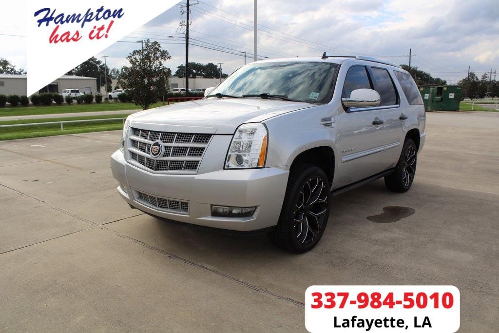 used 2014 Cadillac Escalade car, priced at $17,599