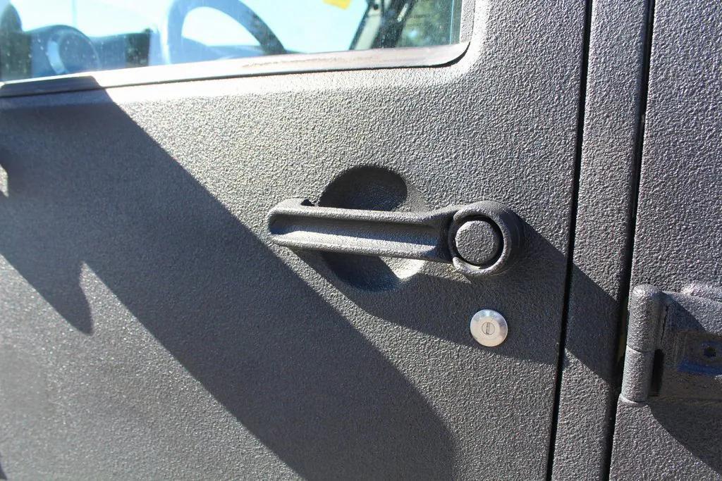 used 2013 Jeep Wrangler Unlimited car, priced at $12,000