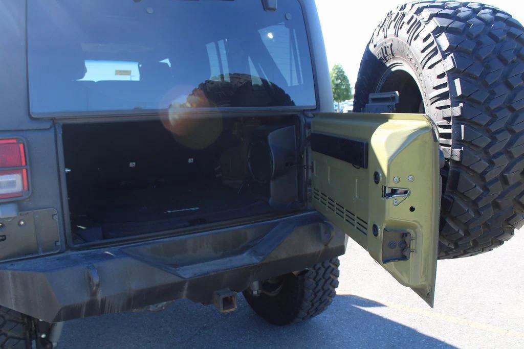 used 2013 Jeep Wrangler Unlimited car, priced at $12,000