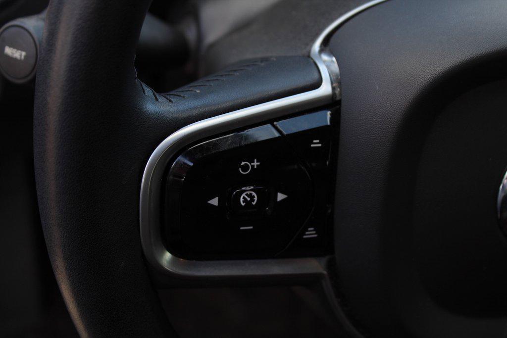 used 2021 Volvo XC60 car, priced at $27,995