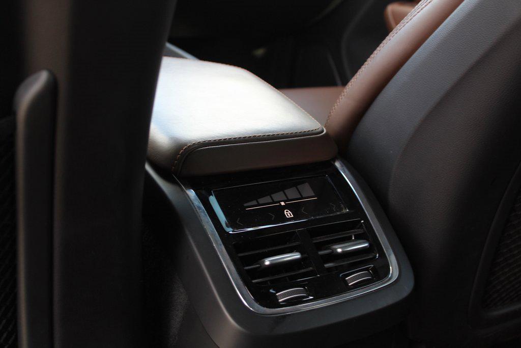 used 2021 Volvo XC60 car, priced at $27,995