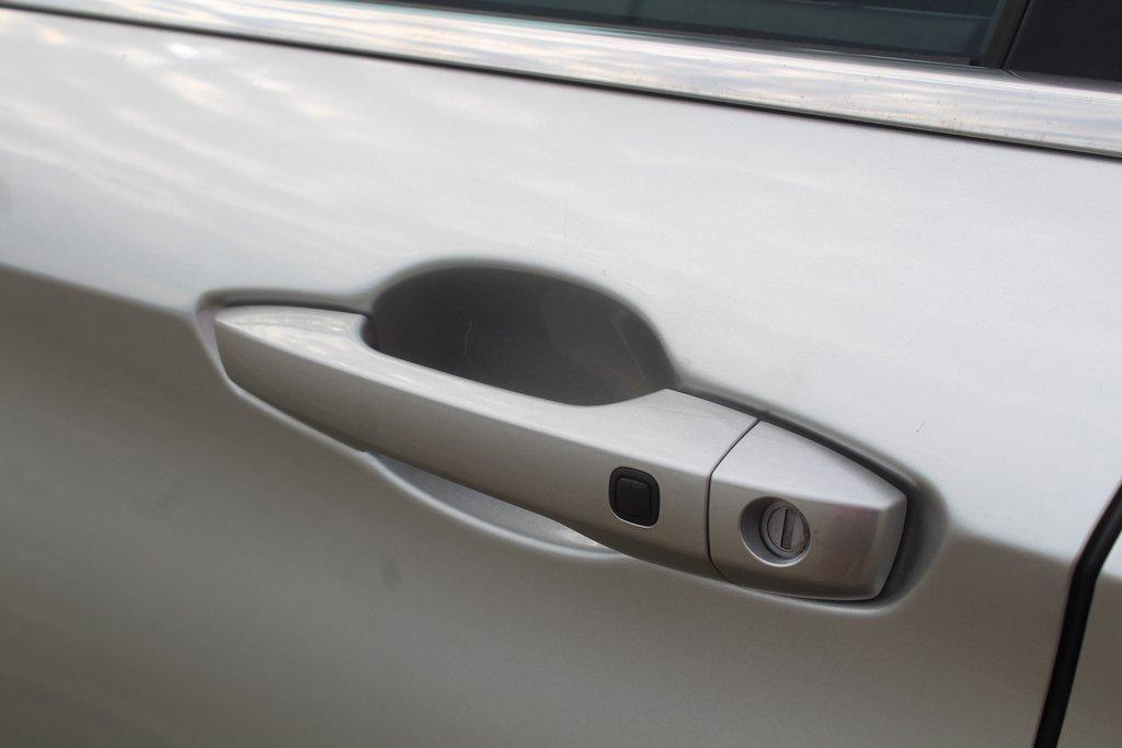 used 2024 Mitsubishi Outlander car, priced at $25,999